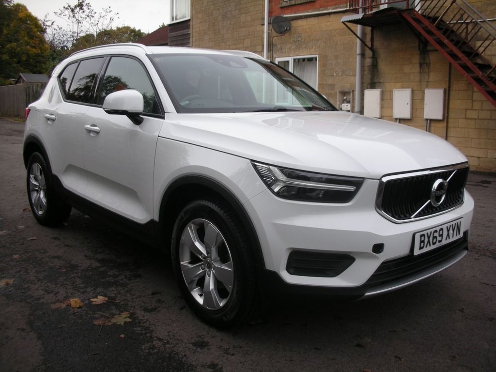 Volvo XC40 Listing Image