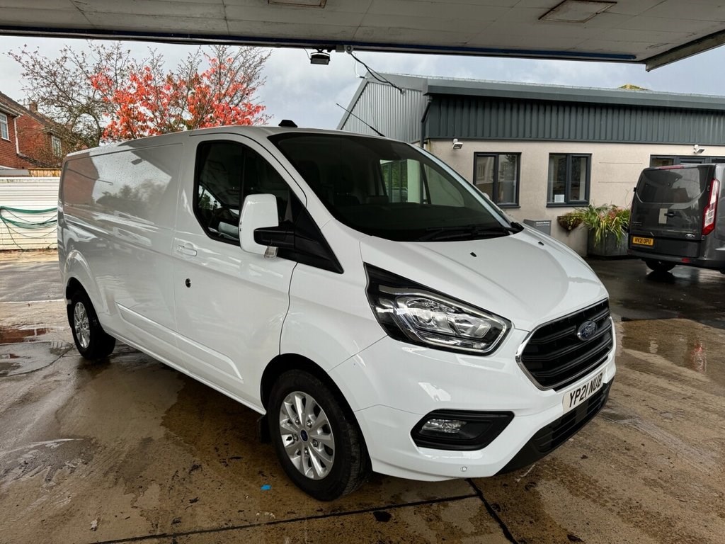 Ford Transit Custom Listing Image