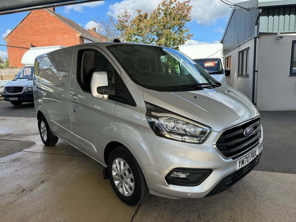 Ford Transit Custom Listing Image