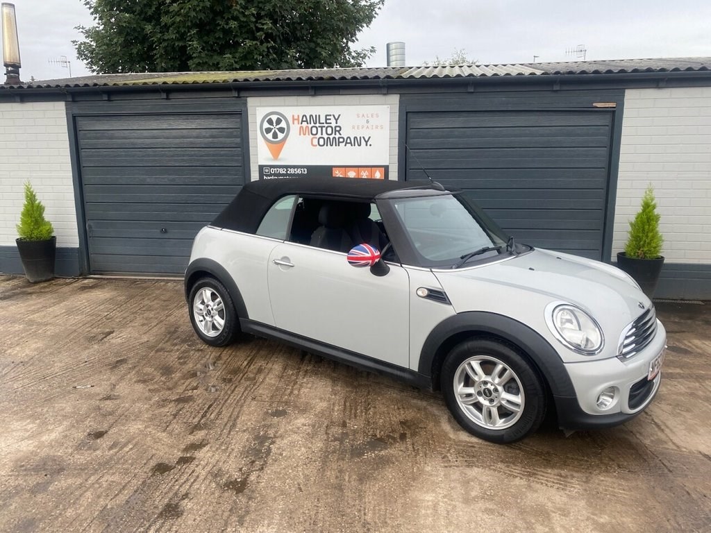 MINI Convertible Listing Image