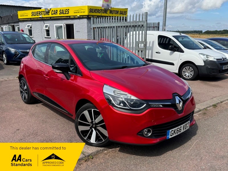 Renault Clio Listing Image