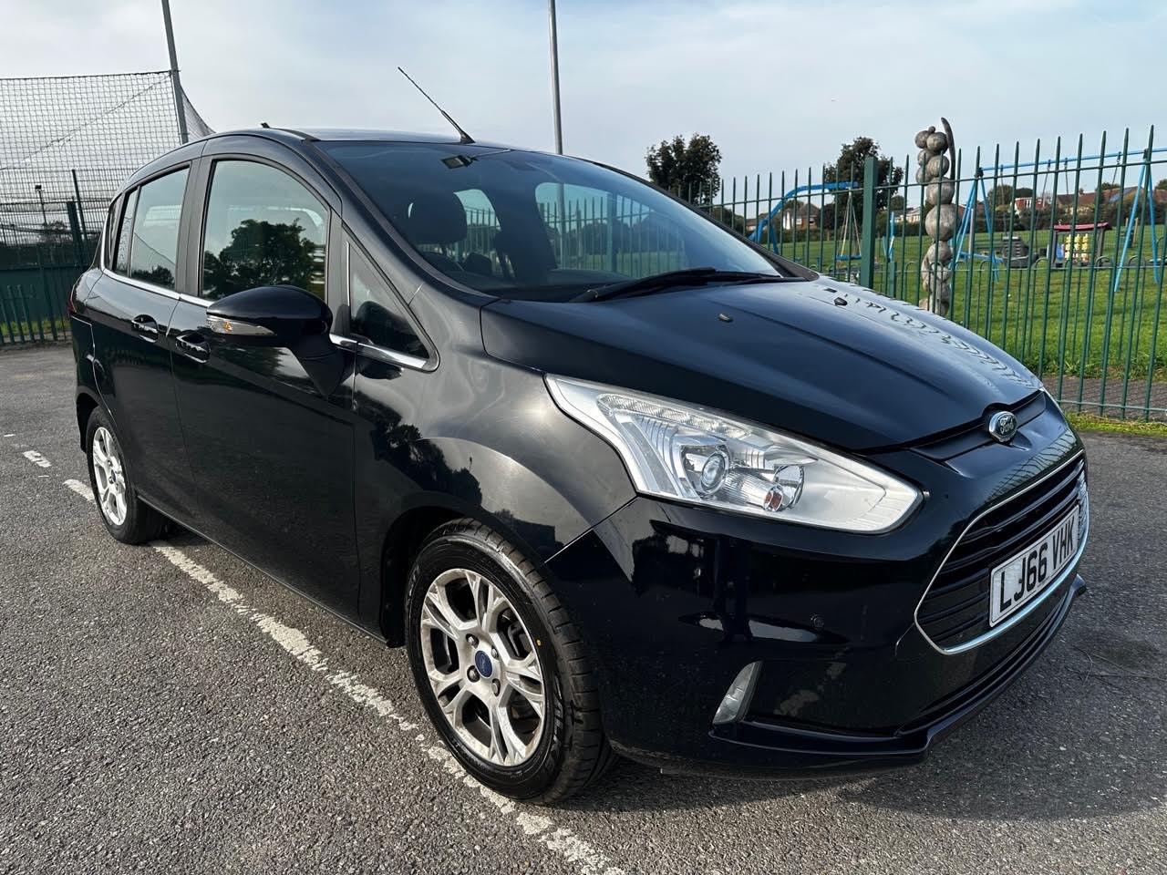 Ford B-Max Listing Image