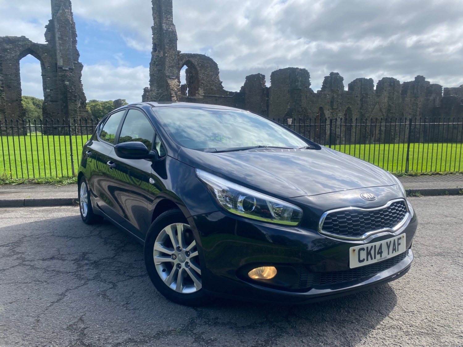 Kia Ceed Listing Image