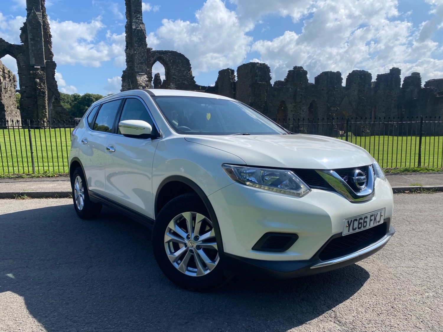 Nissan X-Trail Listing Image