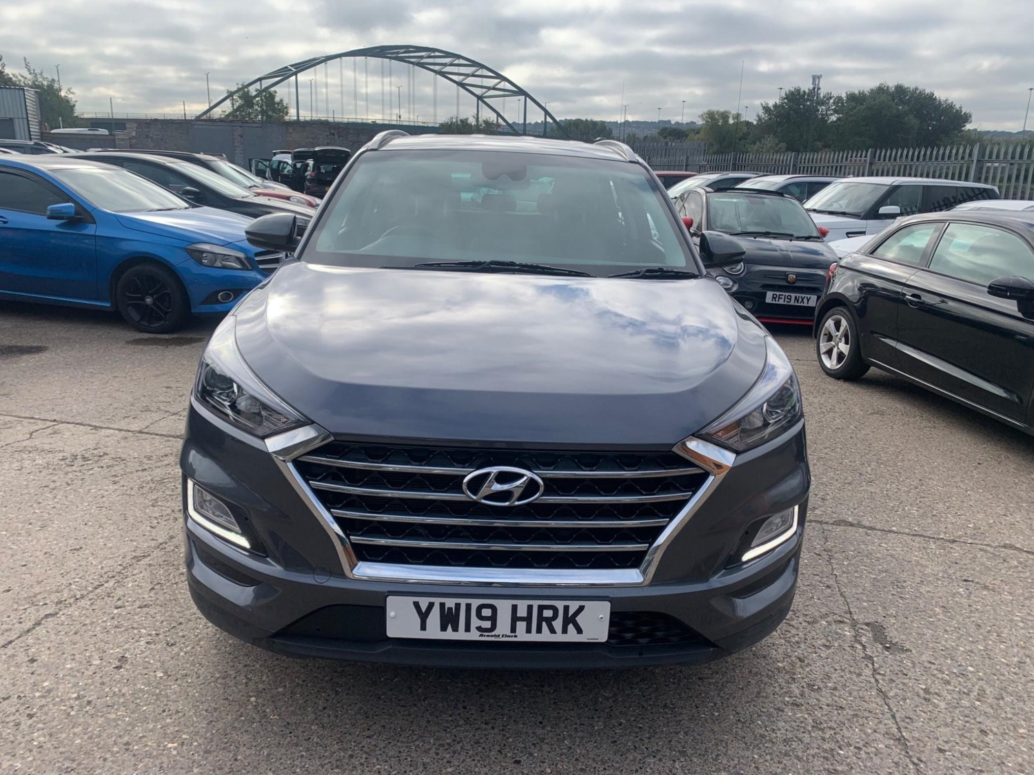 Hyundai TUCSON Listing Image