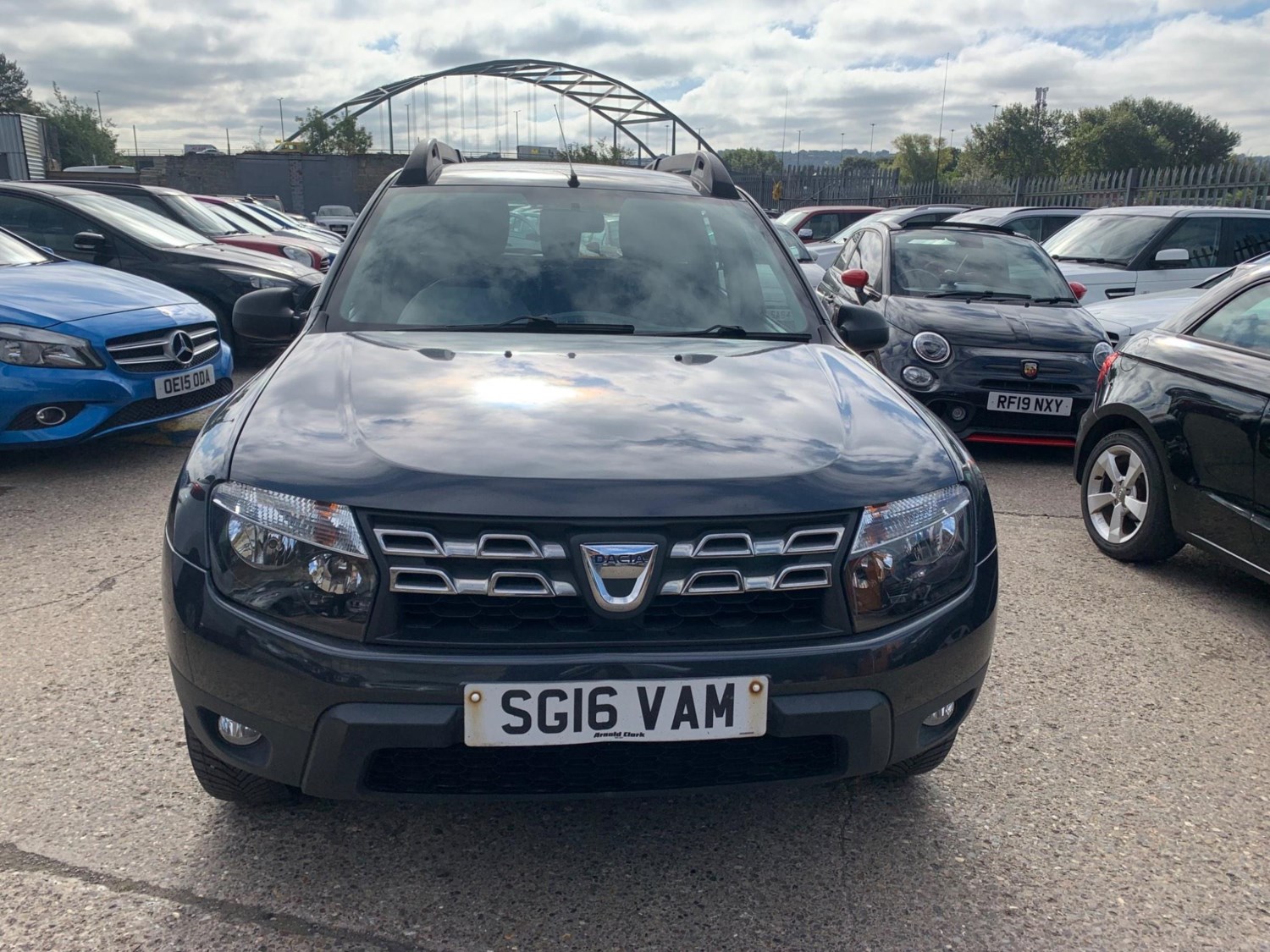 Dacia Duster Listing Image