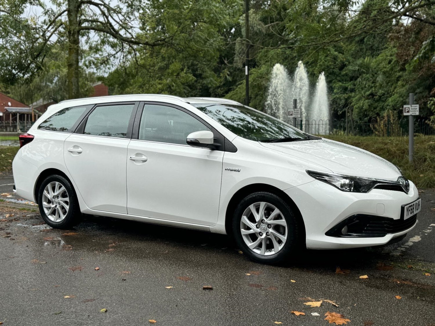 Toyota Auris Listing Image