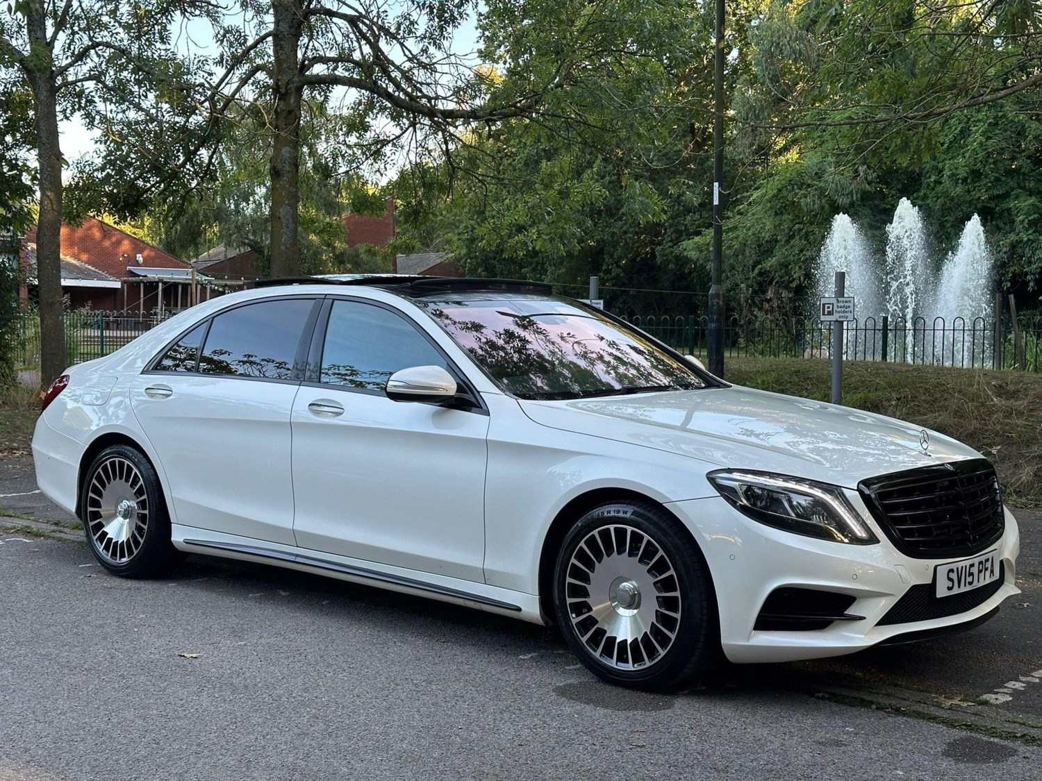 Mercedes-Benz S-Class Listing Image