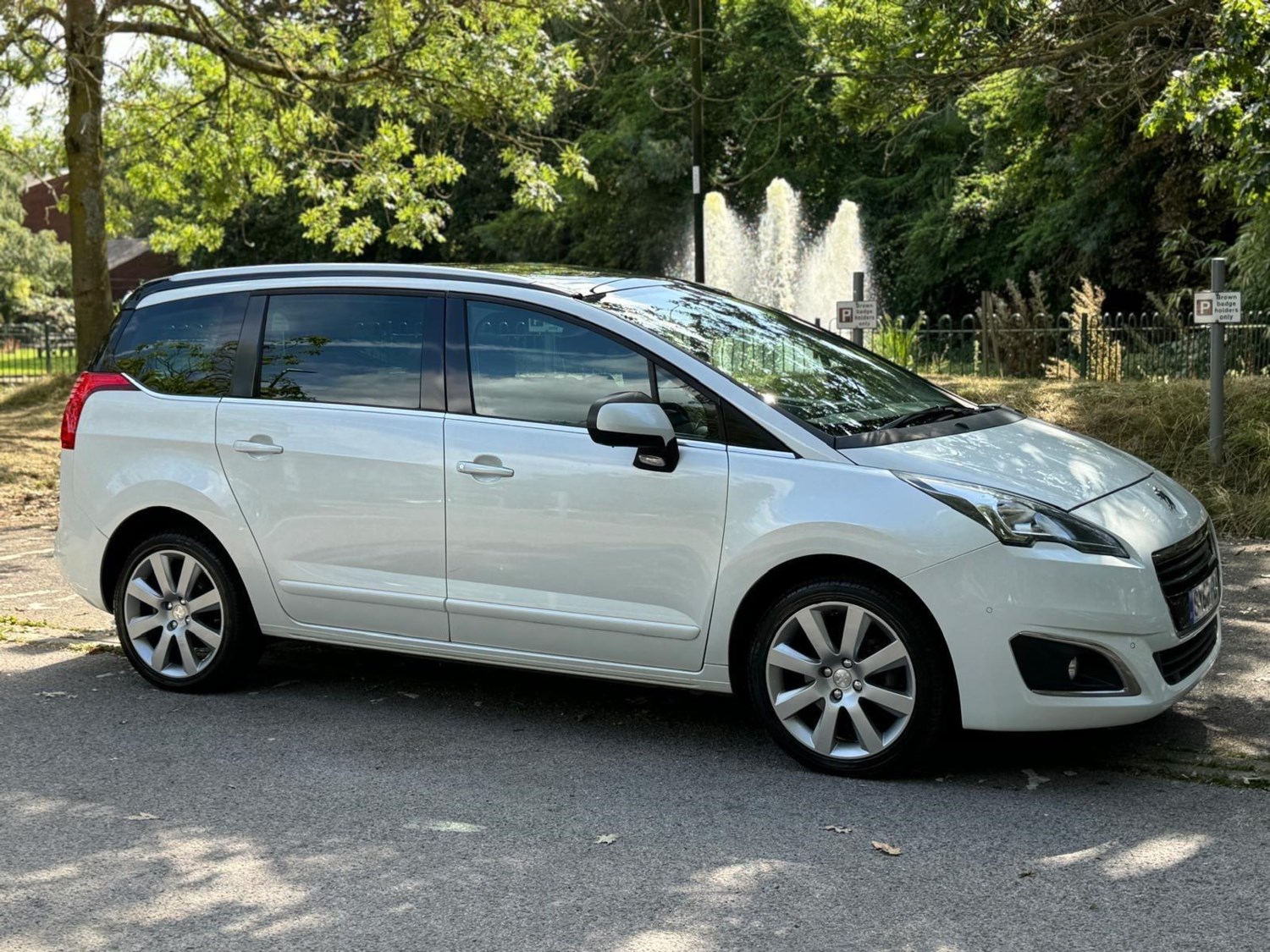 Peugeot 5008 Listing Image