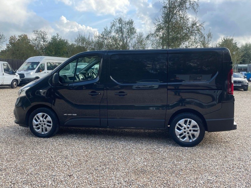 Renault Trafic Listing Image