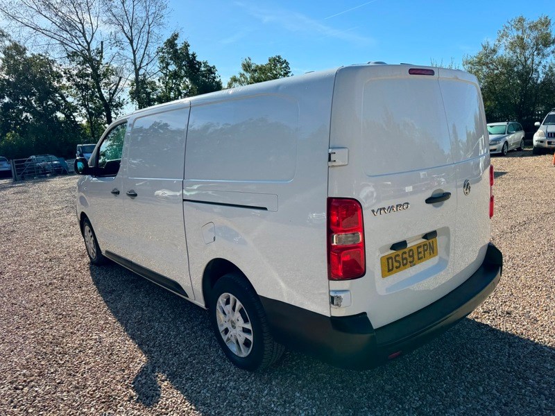 Vauxhall Vivaro Listing Image