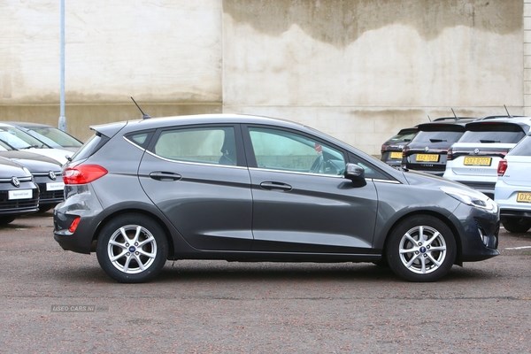 Ford Fiesta Listing Image