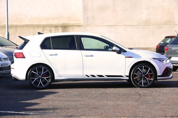 Volkswagen Golf Listing Image