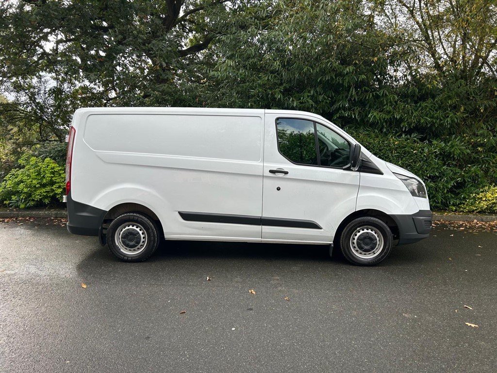 Ford Transit Custom Listing Image