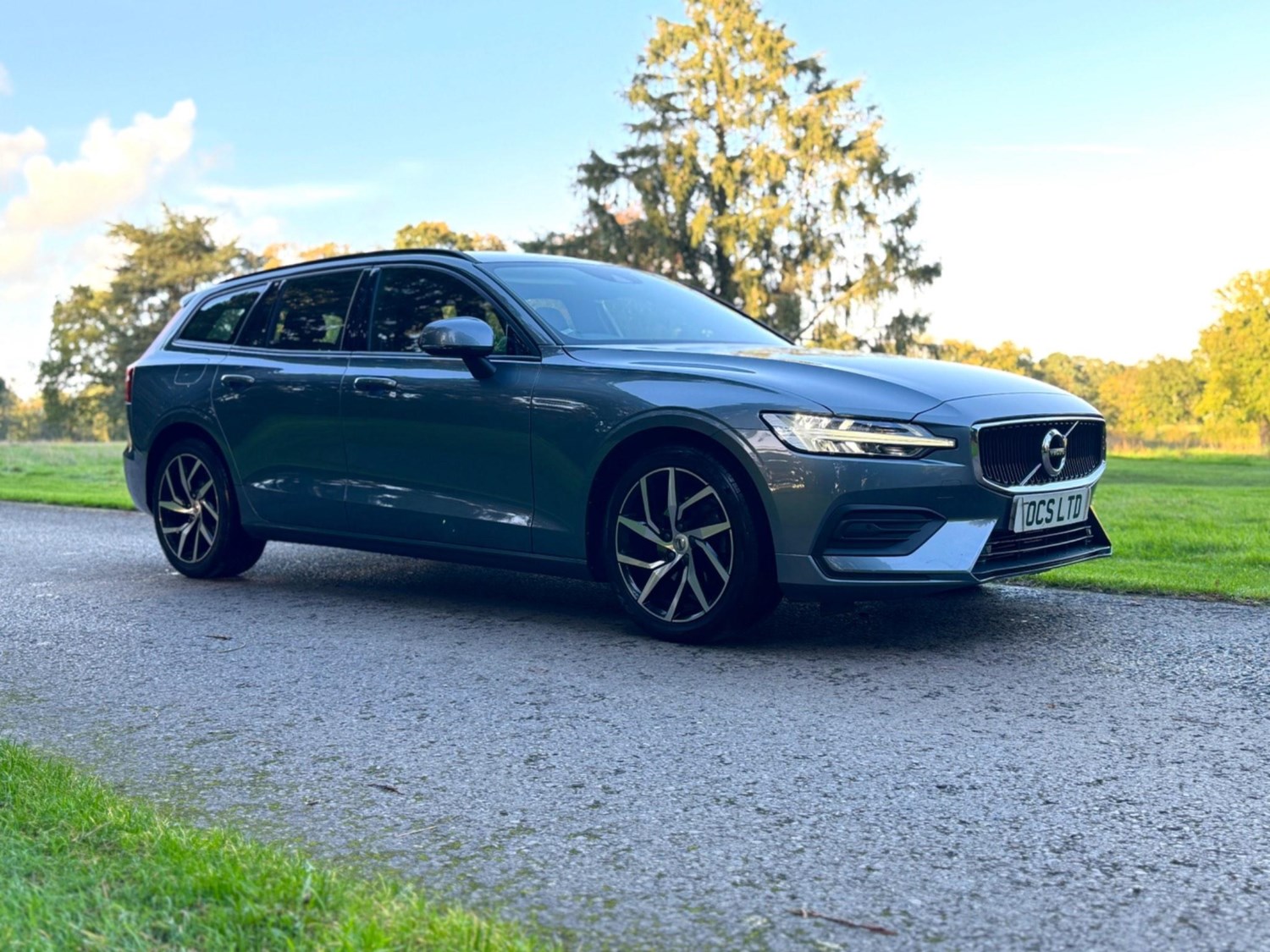 Volvo V60 Listing Image