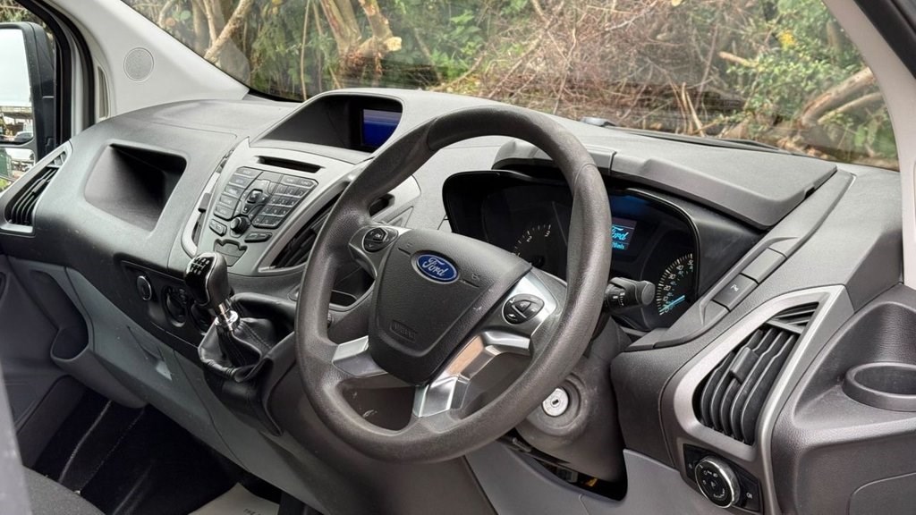 Ford Transit Custom Listing Image