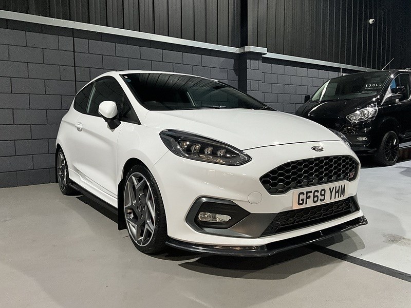 Ford Fiesta Listing Image