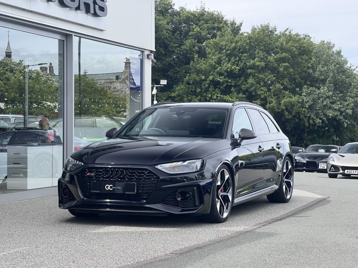 Audi RS4 Listing Image