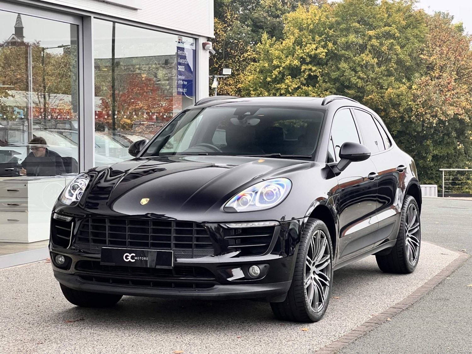 Porsche Macan Listing Image