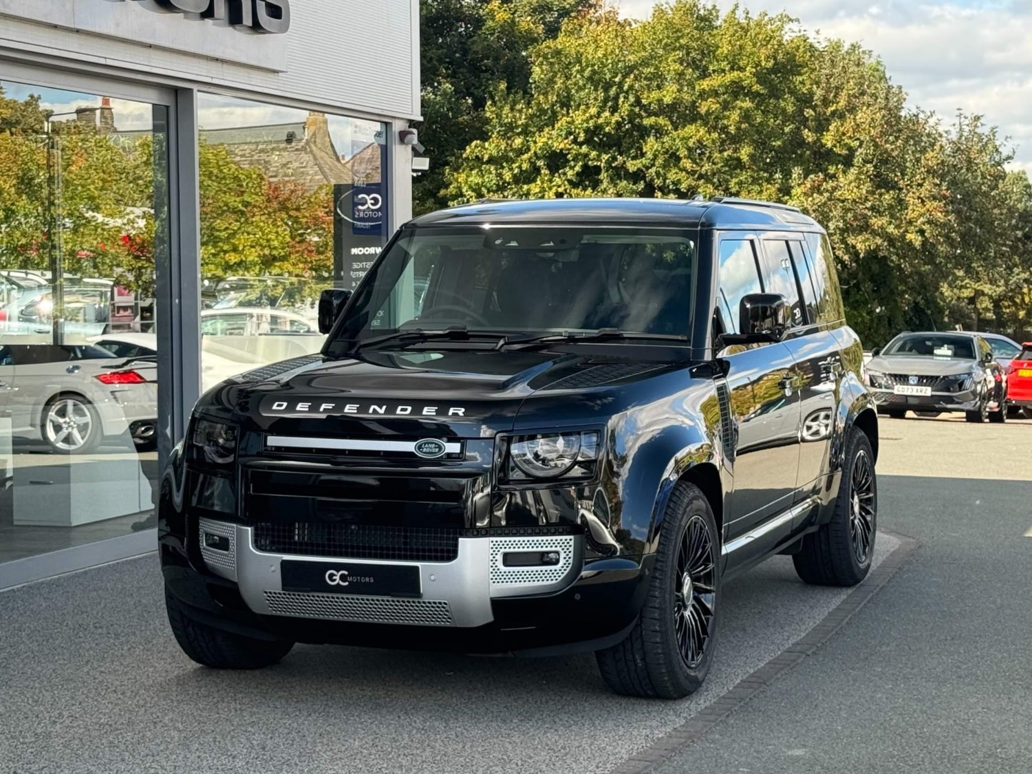 Land Rover Defender 110 Listing Image