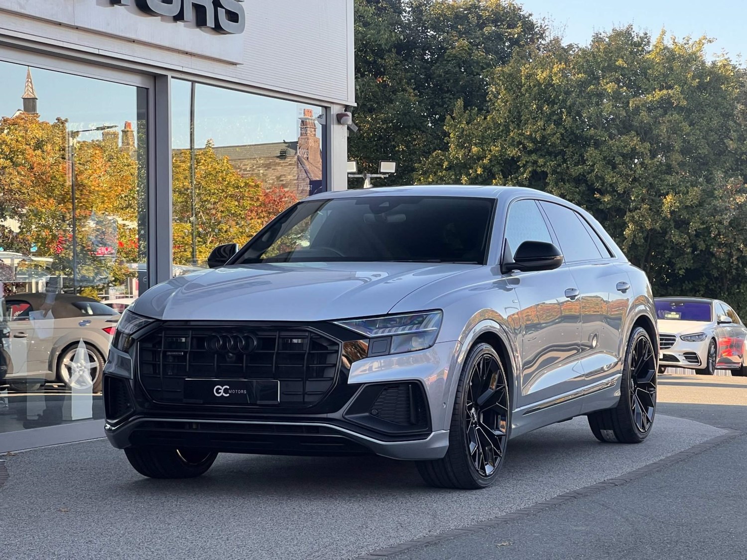 Audi Q8 Listing Image