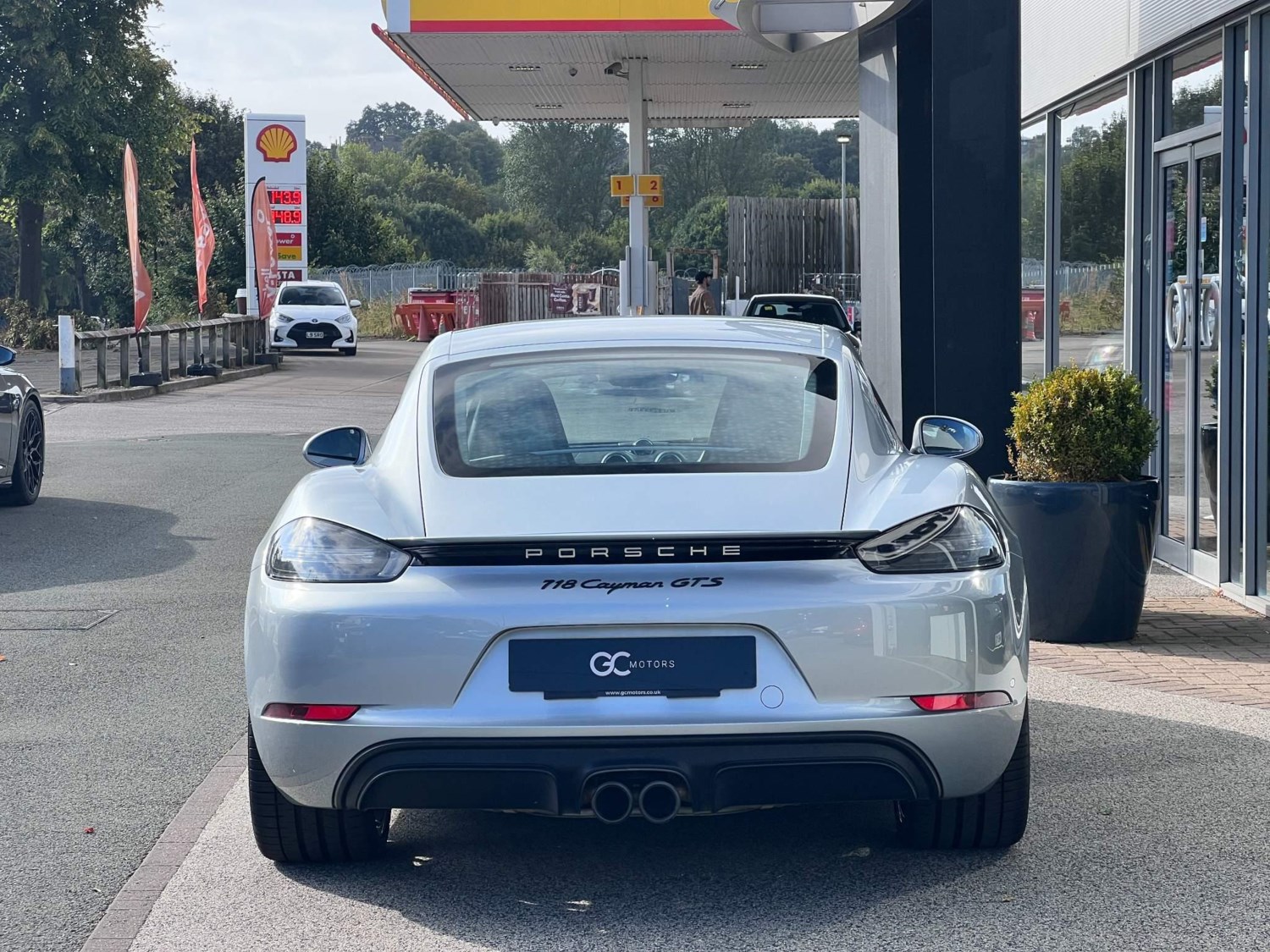 Porsche 718 Cayman Listing Image