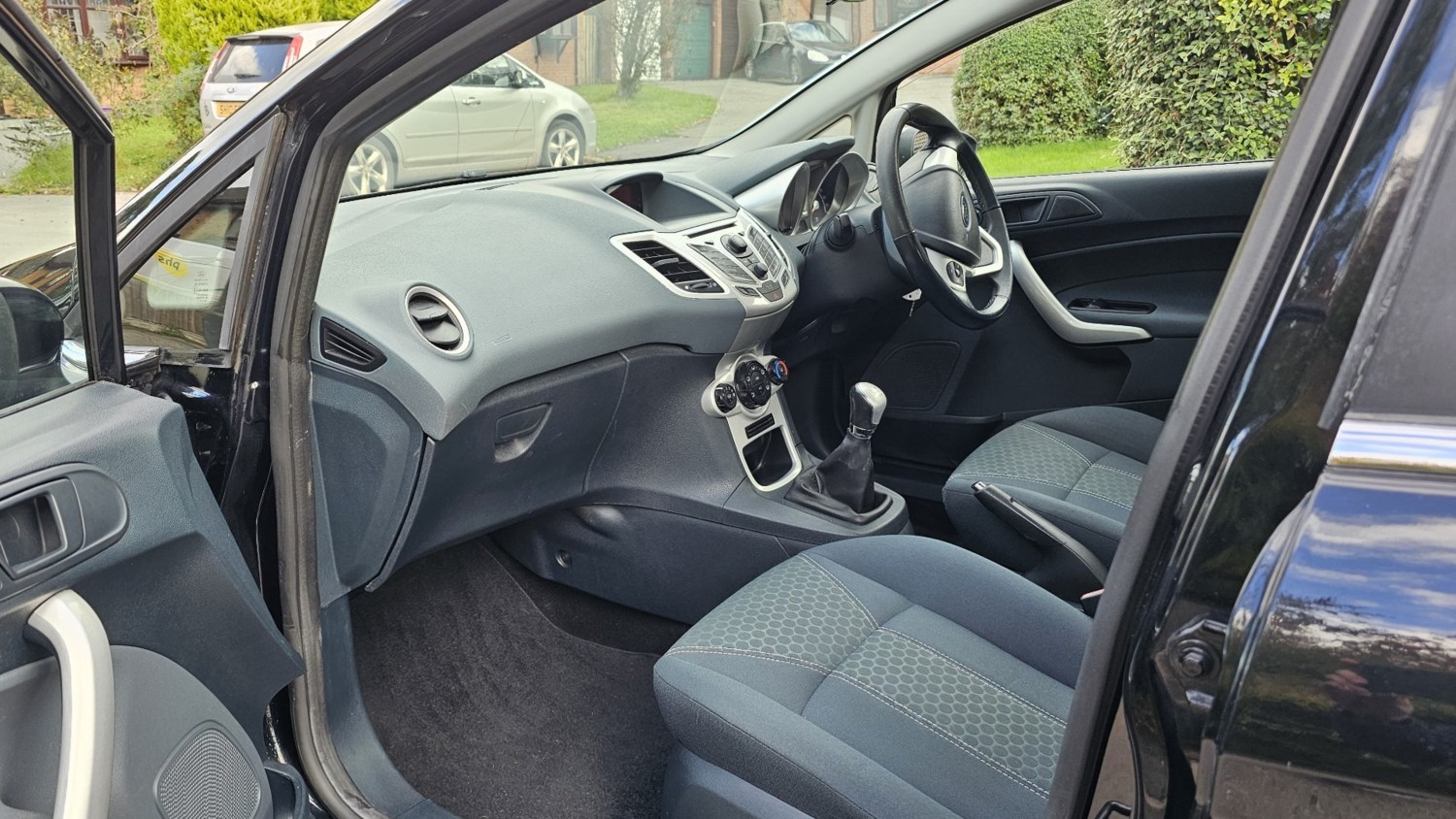 Ford Fiesta Listing Image