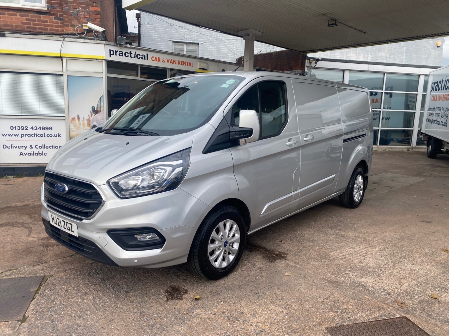 Ford Transit Custom Listing Image