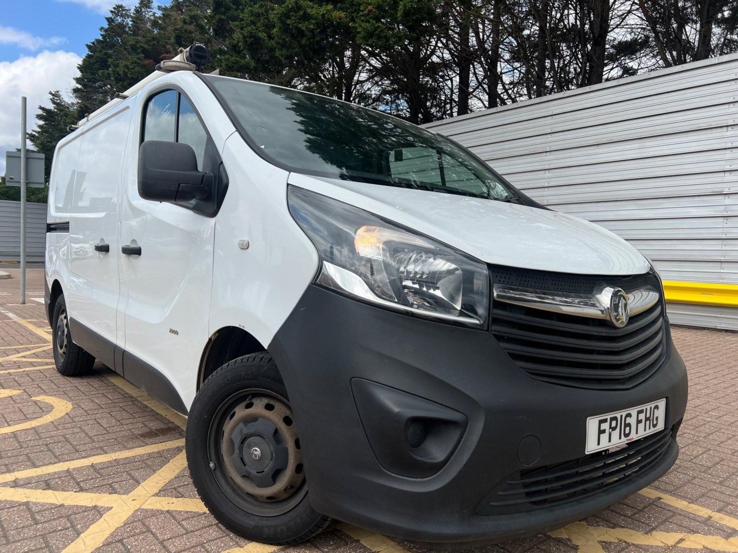 Vauxhall Vivaro Listing Image