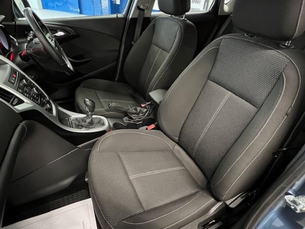 2015 (64) Vauxhall Astra 1.6i 16V SRi 5dr For Sale In Montrose, Angus
