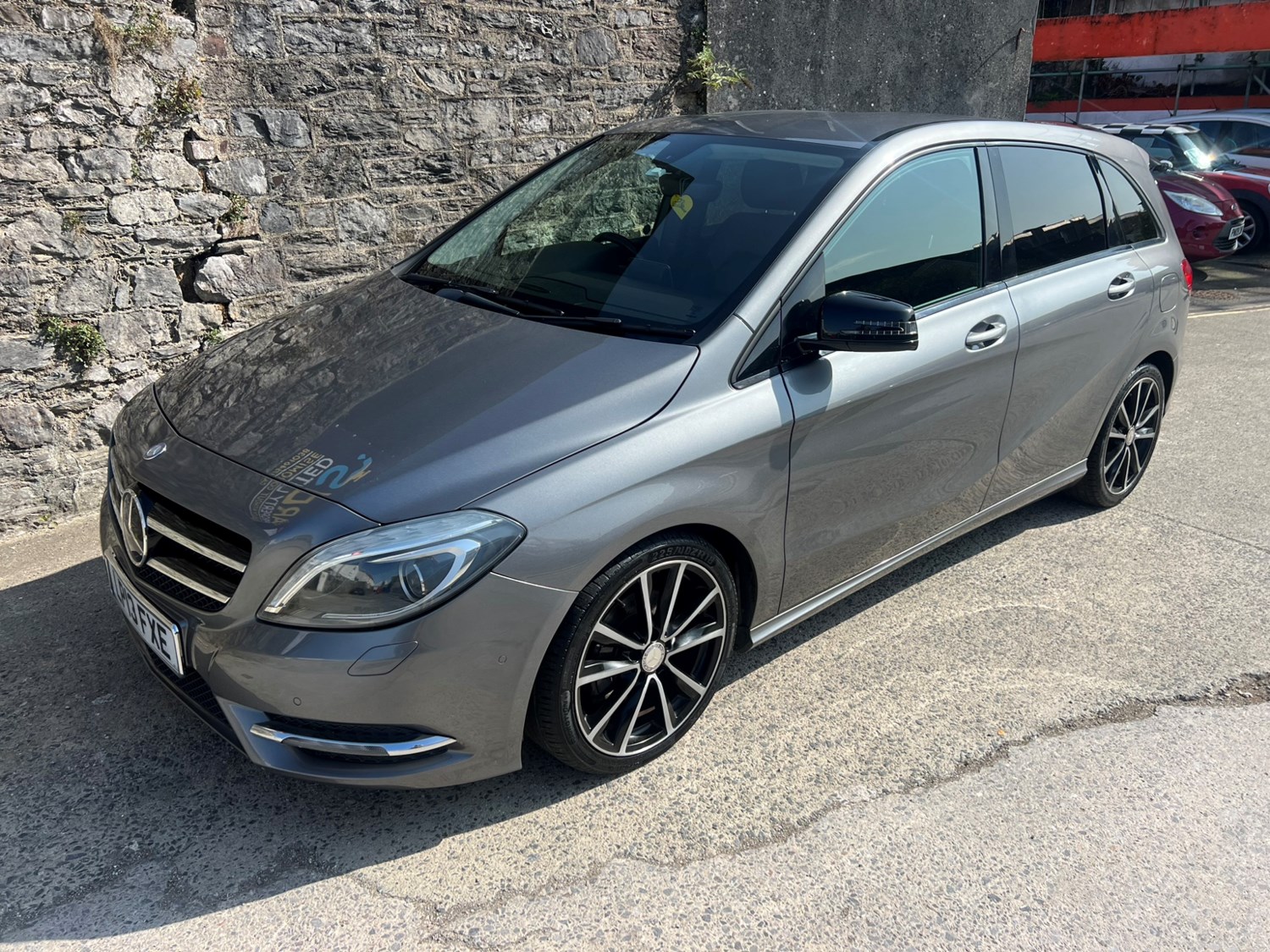 Mercedes-Benz B-Class Listing Image