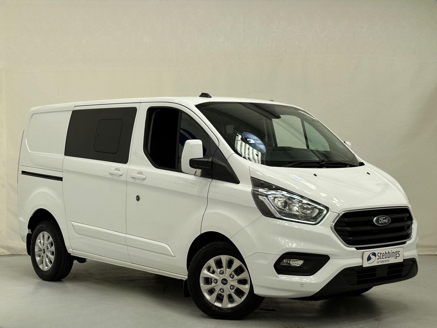 Ford Transit Custom Listing Image