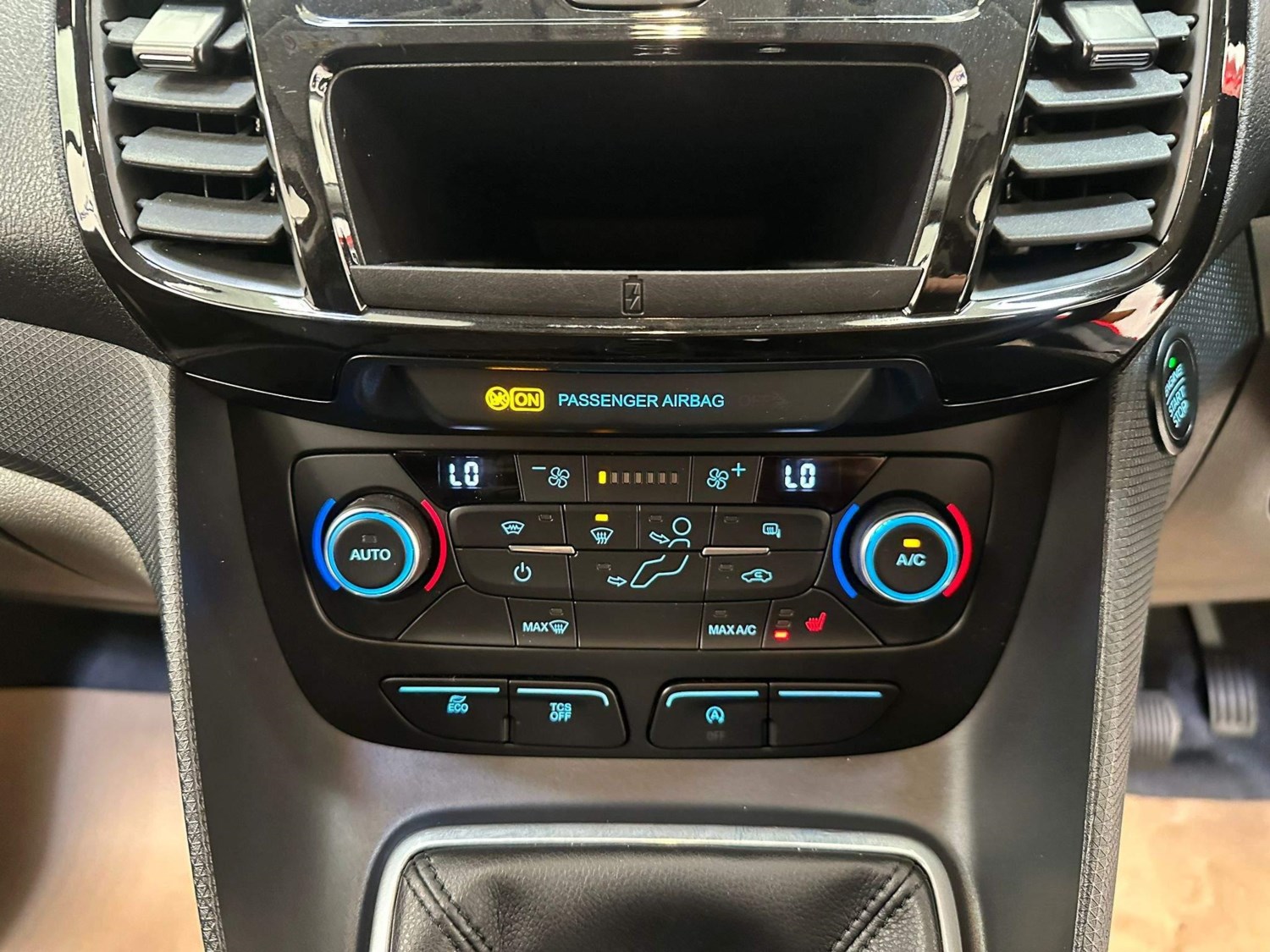 Ford Transit Connect Listing Image