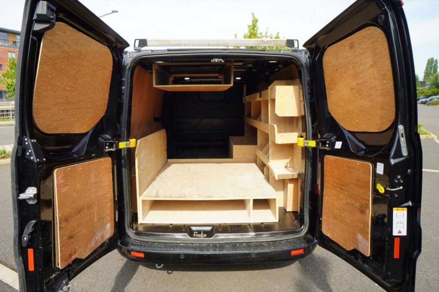 Ford Transit Custom Listing Image