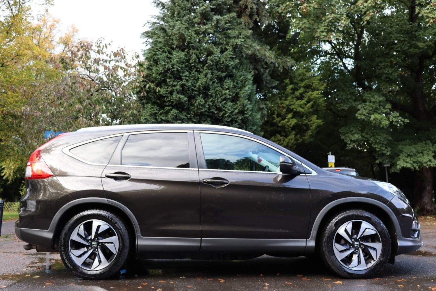 Honda CR-V Listing Image