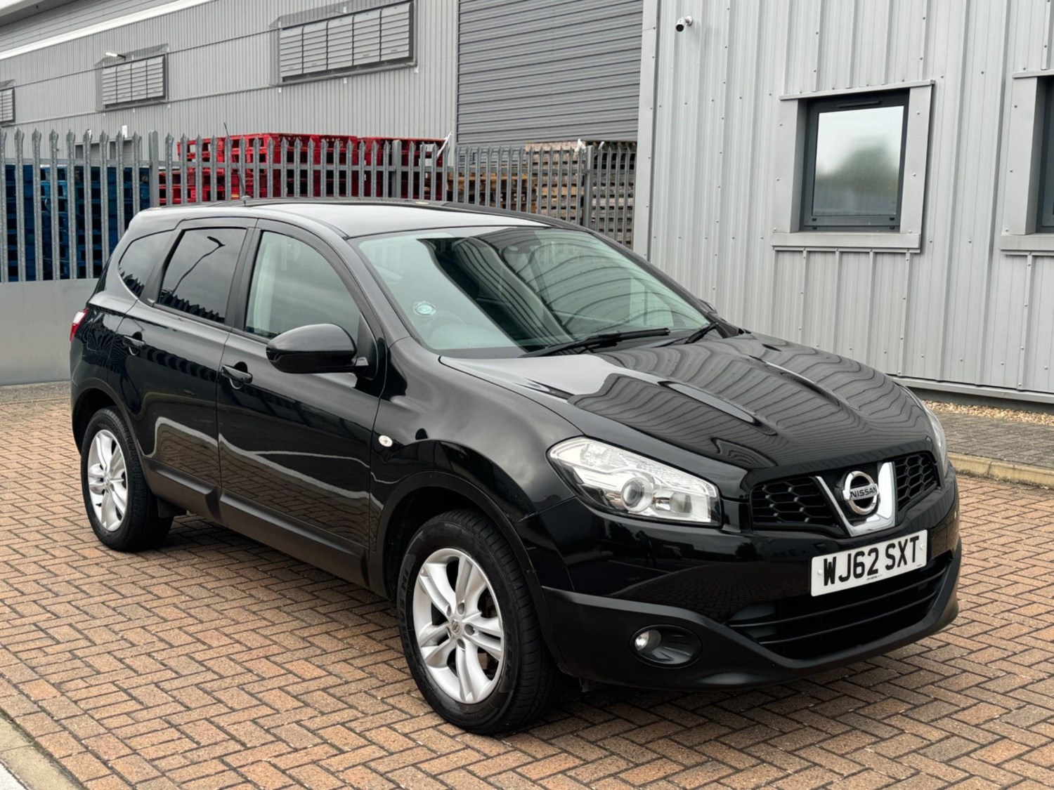 Nissan Qashqai+2 Listing Image