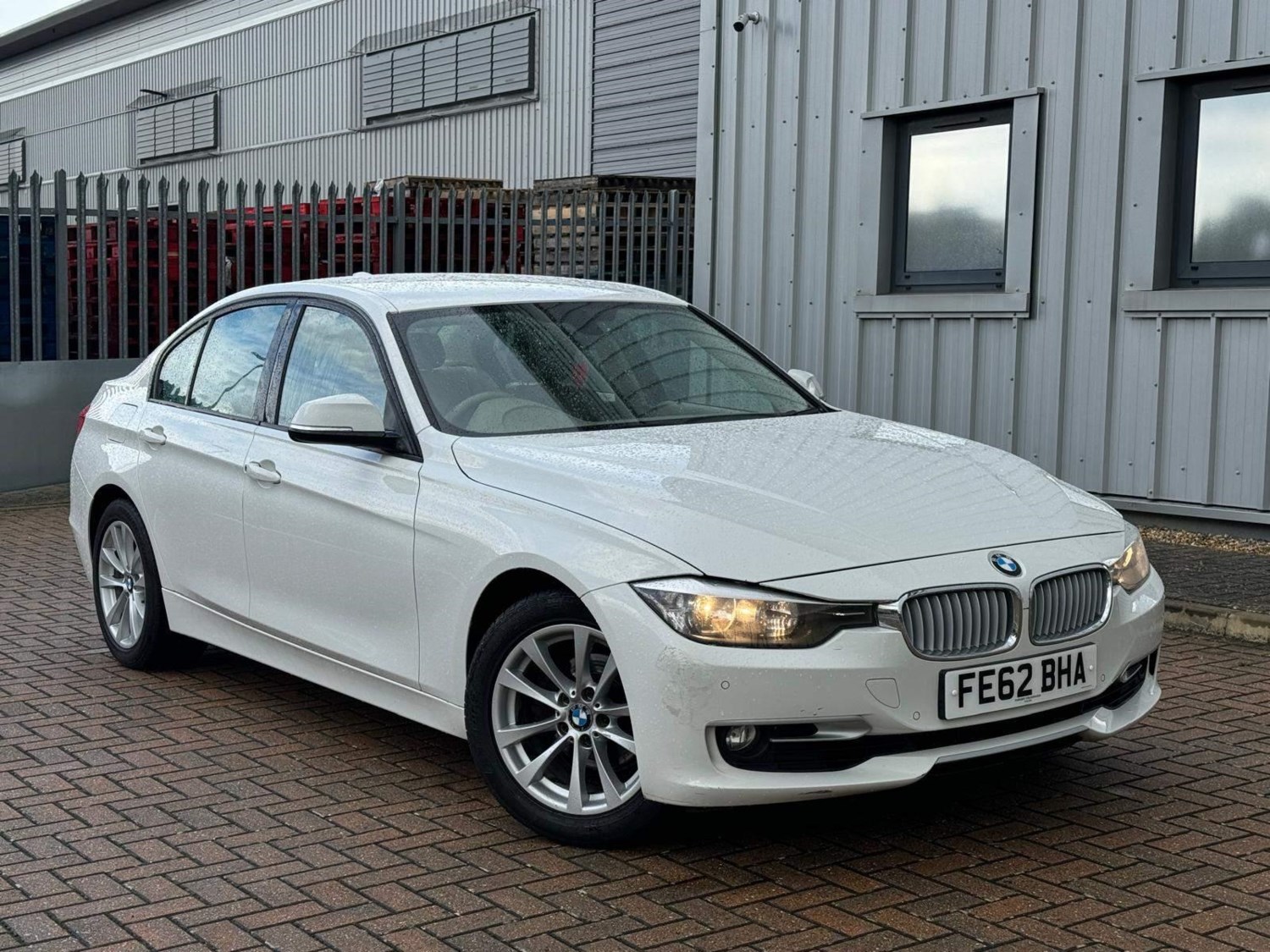 BMW 3 Series Listing Image