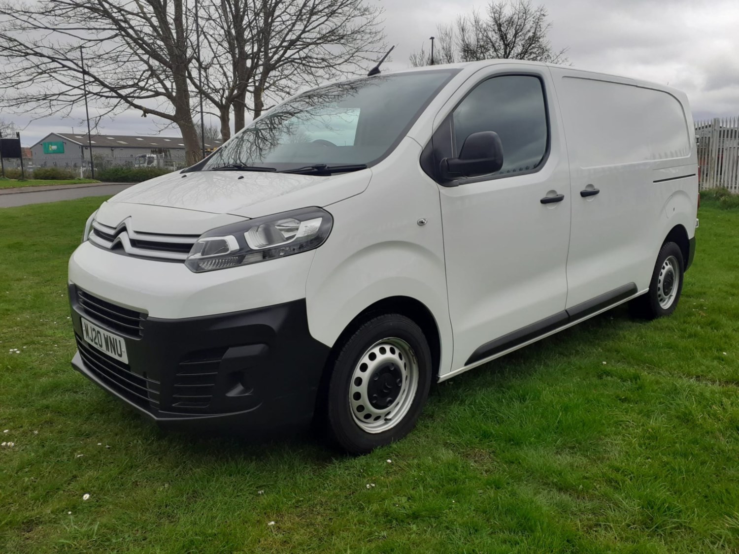 Citroen Dispatch Listing Image