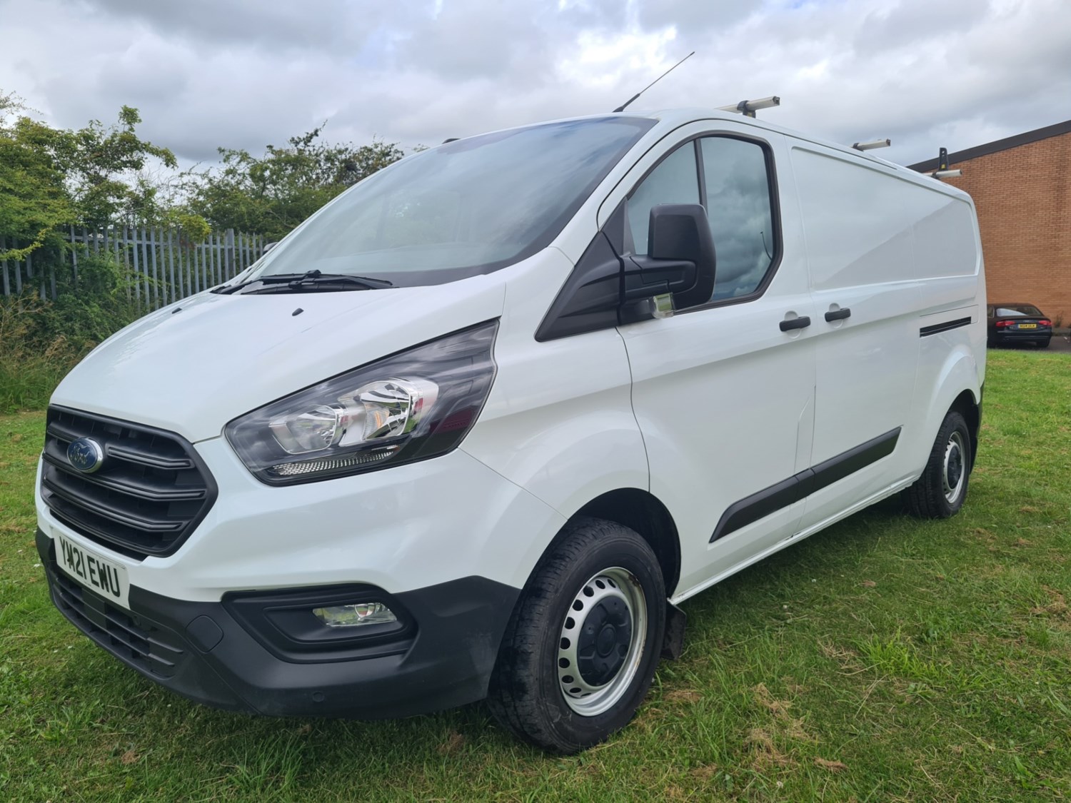 Ford Transit Custom Listing Image