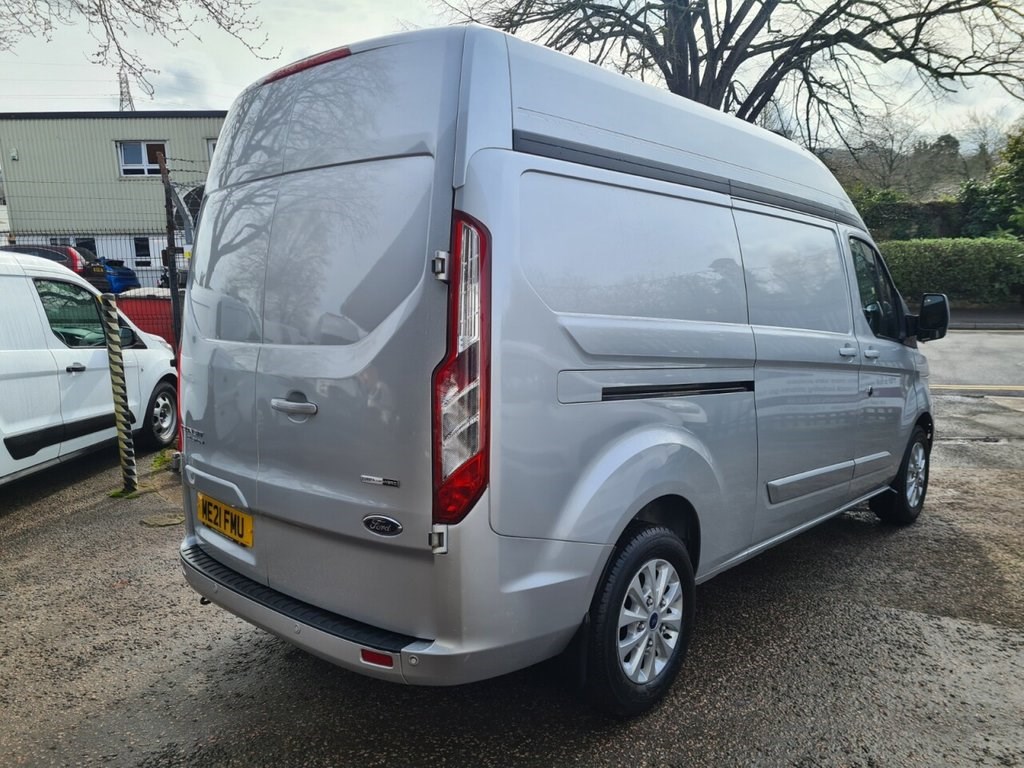 Ford Transit Custom Listing Image