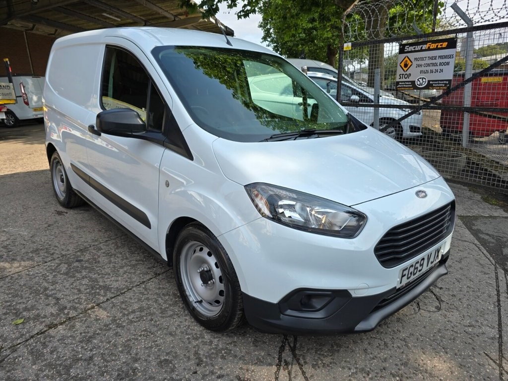 Ford Transit Courier Listing Image