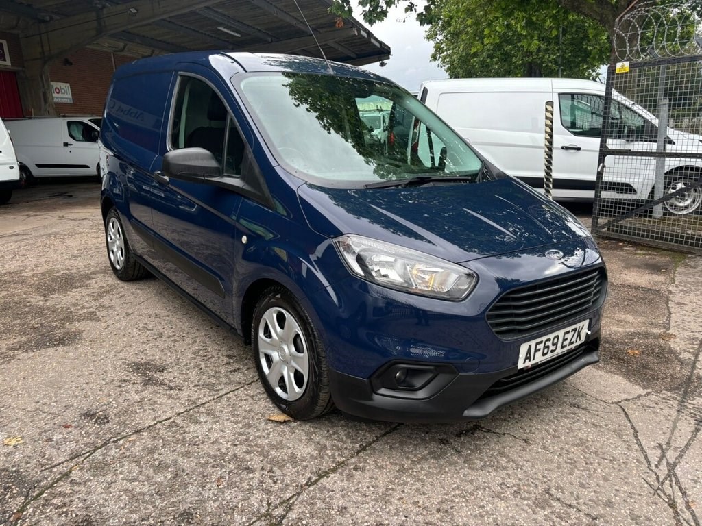 Ford Transit Courier Listing Image