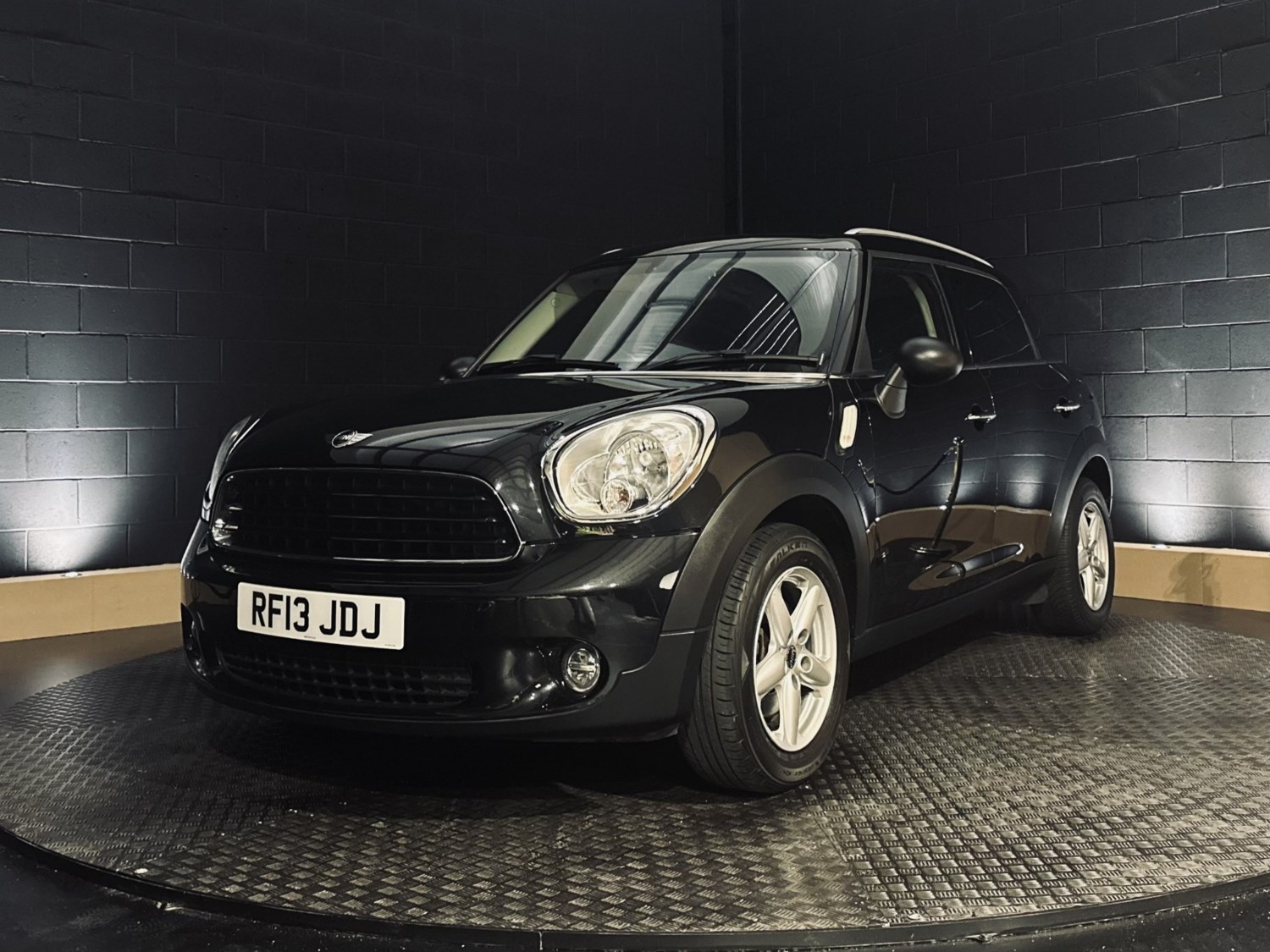 MINI Countryman Listing Image