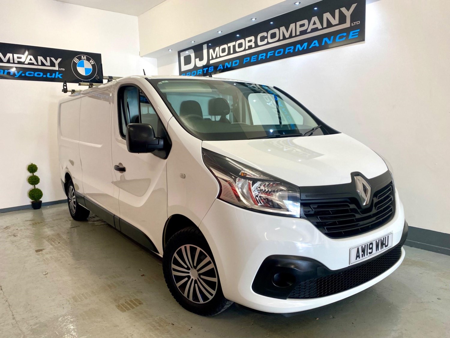 Renault Trafic Listing Image