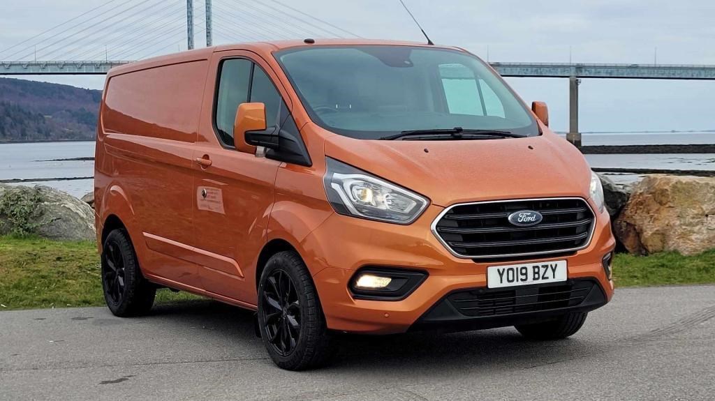 Ford Transit Custom Listing Image