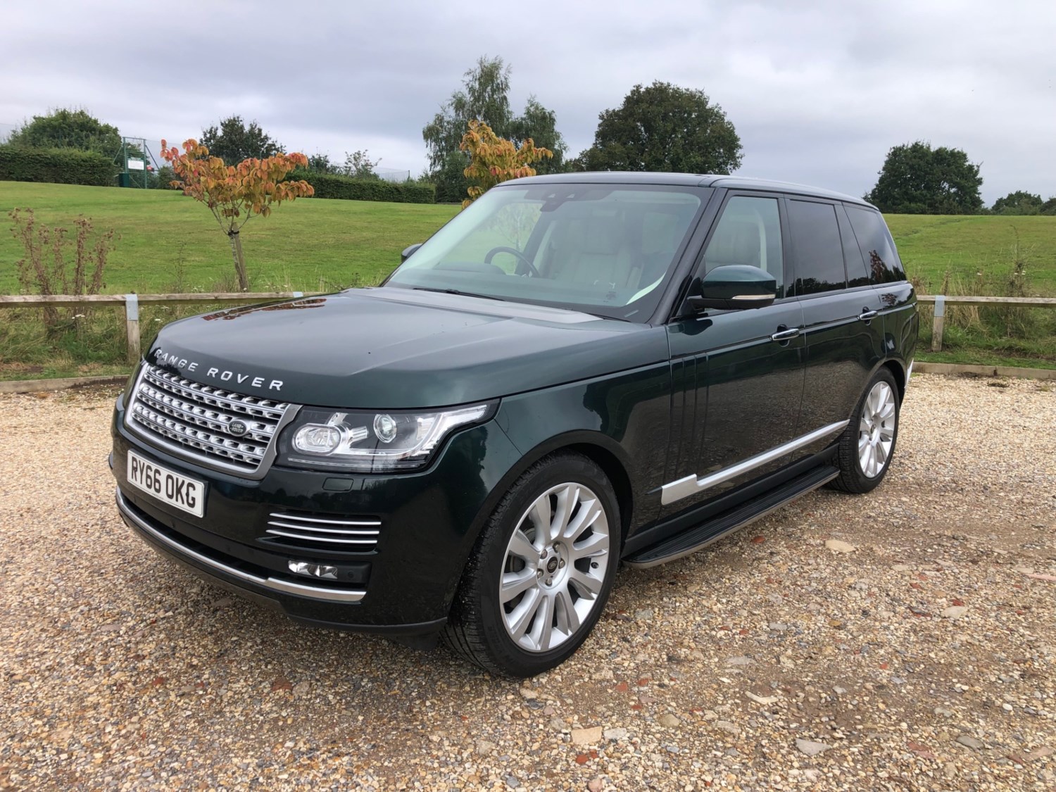 Land Rover Range Rover Listing Image