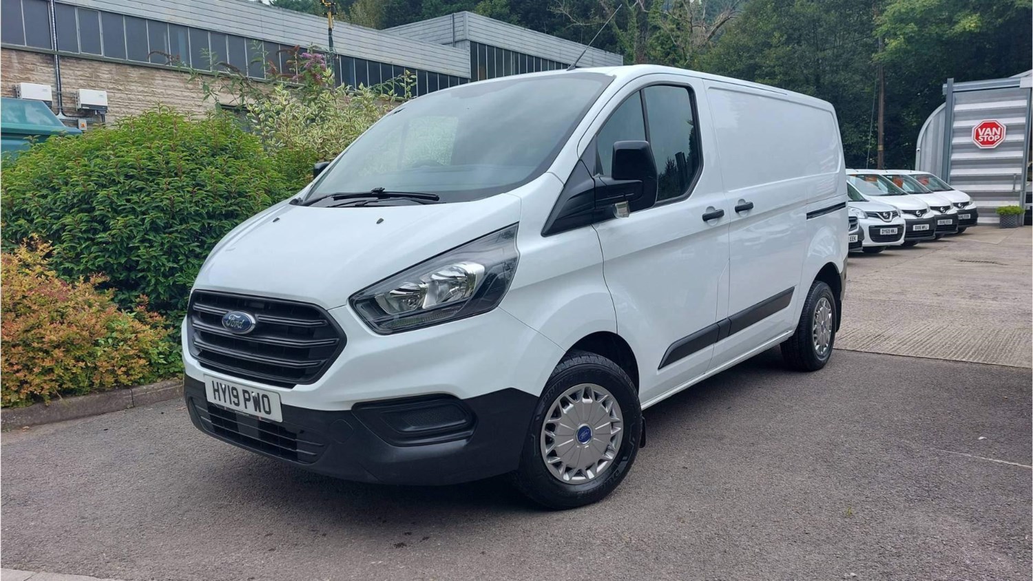 Ford Transit Custom Listing Image