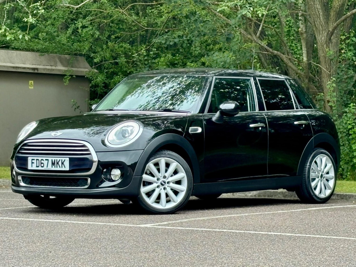 MINI Hatch Listing Image