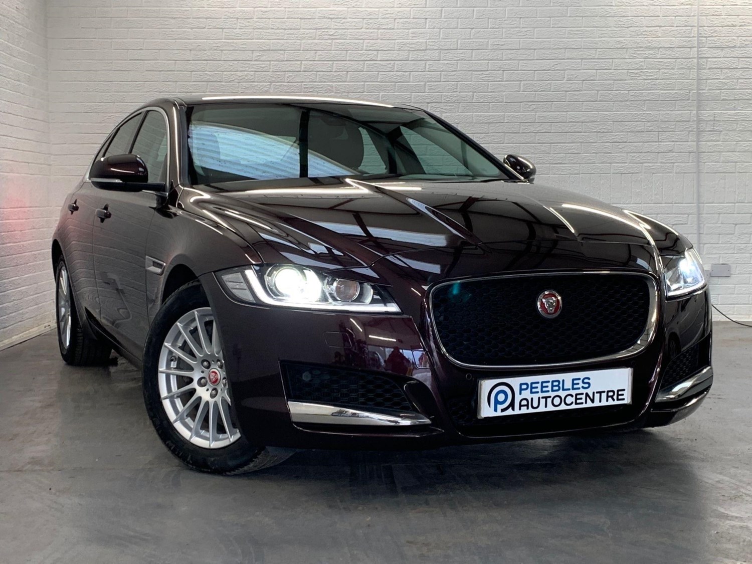 Jaguar XF Listing Image