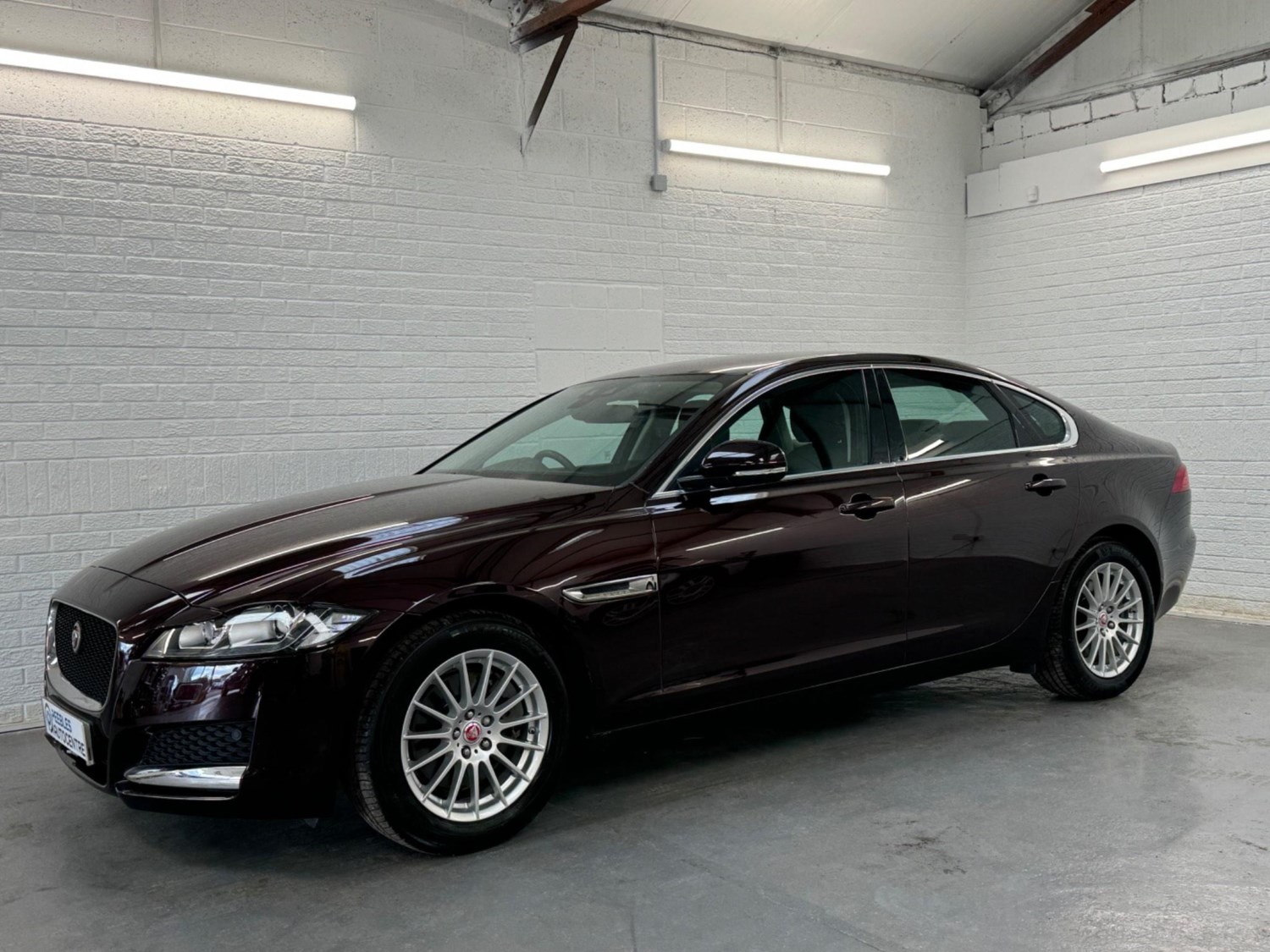 Jaguar XF Listing Image